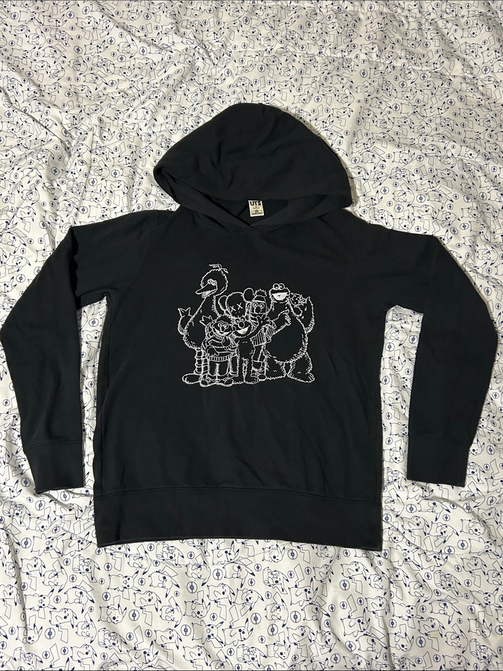 UNIQLO x KAWS x SESAME STREET Graphic Hoodie